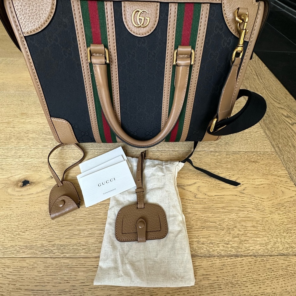 Gucci GG Logo Plaque Top Handle Bag.  Like new.  Authentic from Gucci - Picture 9 of 13